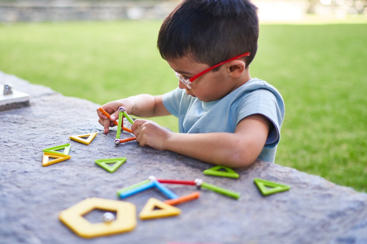 Geomag Classic Supercolor Panels Magnetic Construction Set – 35 Pieces